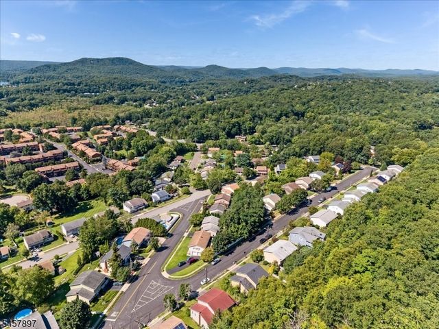85 Tremont Ter, Wanaque Boro, NJ 07465