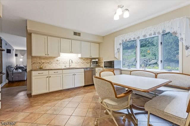85 Tremont Ter, Wanaque Boro, NJ 07465