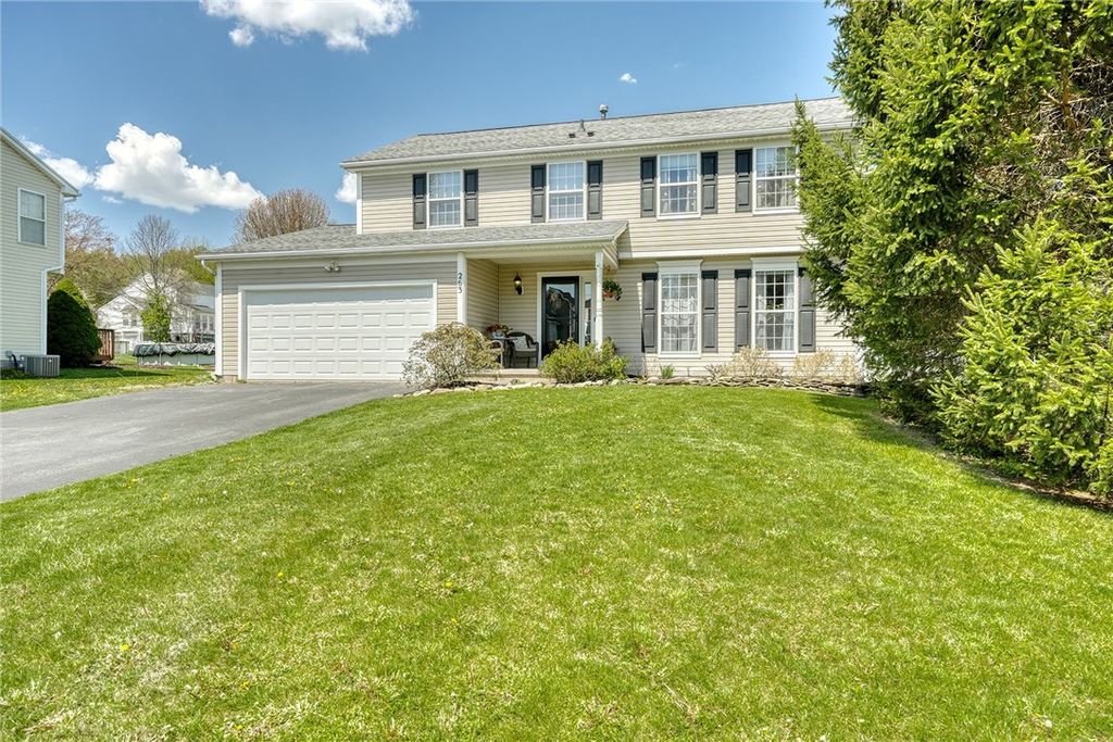 263 Ponds Way, Walworth, NY 14502