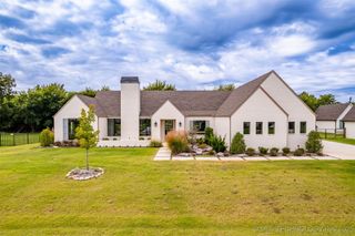 6364 N Blue Sage Drive, Owasso, OK 74055