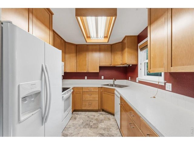 2060 Bennington Cir, Fort Collins, CO 80526