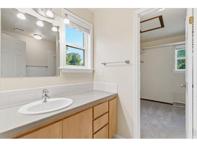 2060 Bennington Cir, Fort Collins, CO 80526