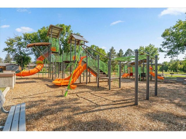 2060 Bennington Cir, Fort Collins, CO 80526