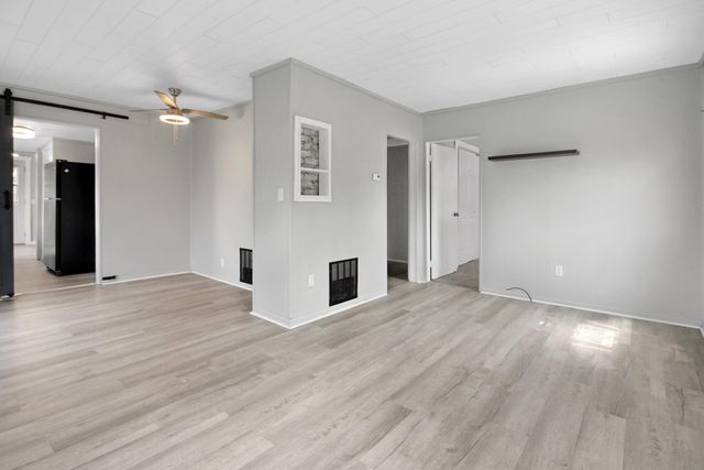 805 E Jefferson Avenue, La Porte, IN 46350