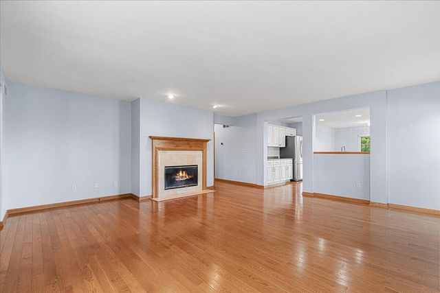 1828 Cloverview STREET, West Bend, WI 53095