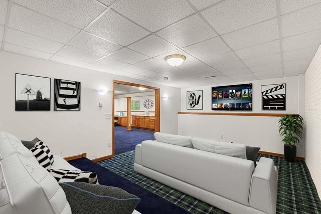 1828 Cloverview STREET, West Bend, WI 53095