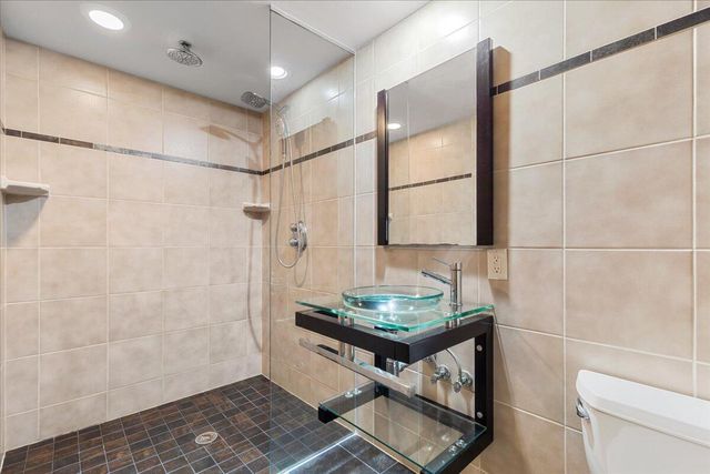 1828 Cloverview STREET, West Bend, WI 53095