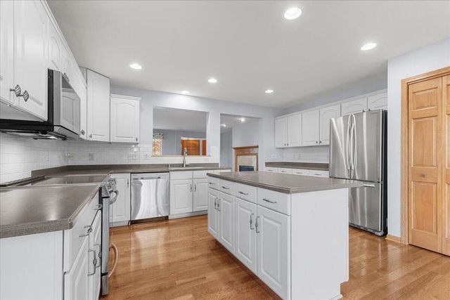 1828 Cloverview STREET, West Bend, WI 53095