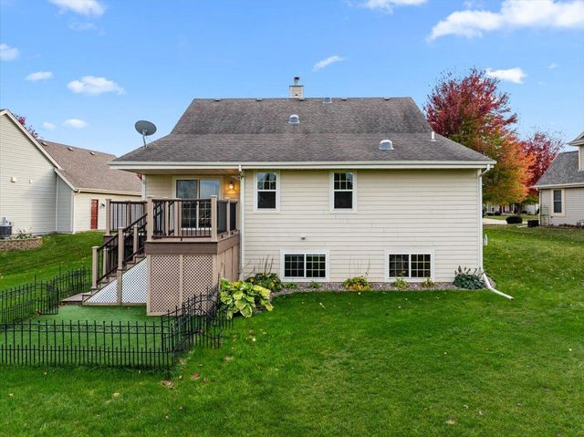 1828 Cloverview STREET, West Bend, WI 53095