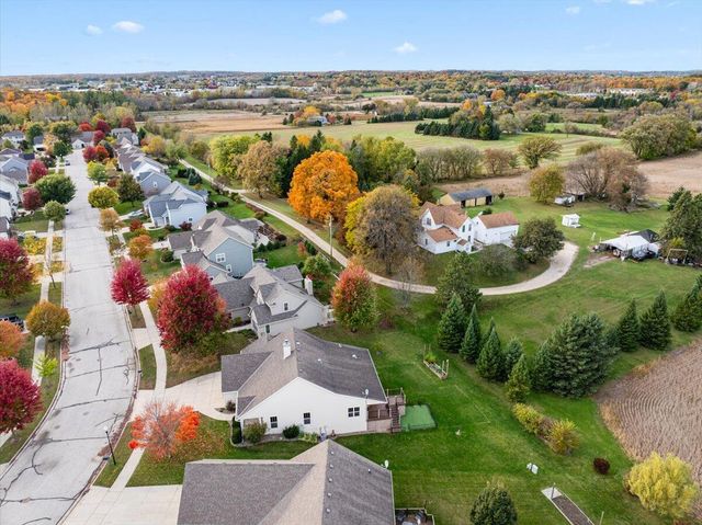 1828 Cloverview STREET, West Bend, WI 53095