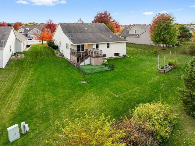 1828 Cloverview STREET, West Bend, WI 53095