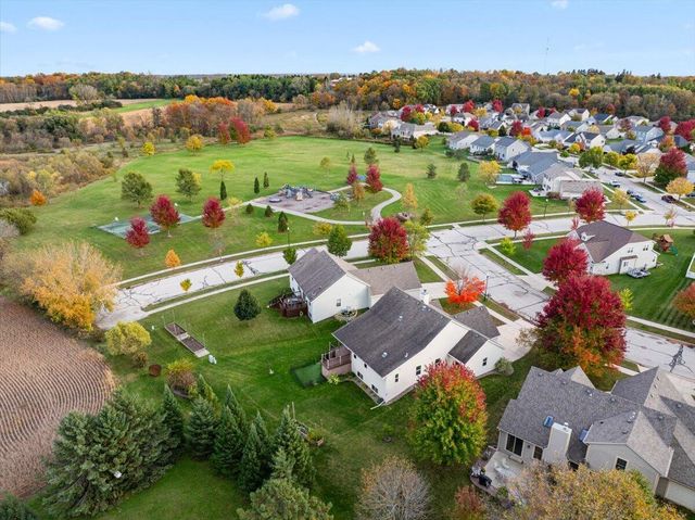 1828 Cloverview STREET, West Bend, WI 53095