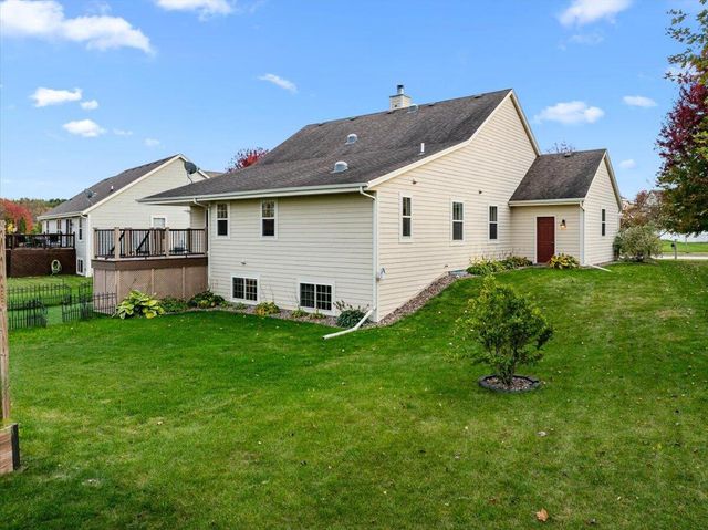 1828 Cloverview STREET, West Bend, WI 53095