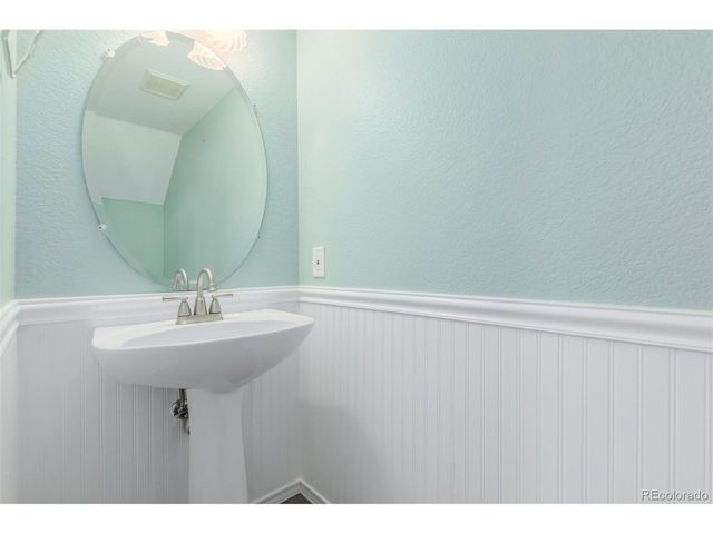 4017 Three Bridges Ct, Loveland, CO 80538