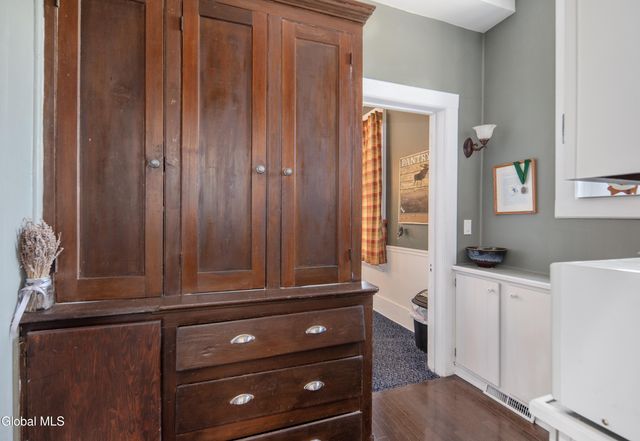 182 Ballston Avenue, Saratoga Springs, NY 12866