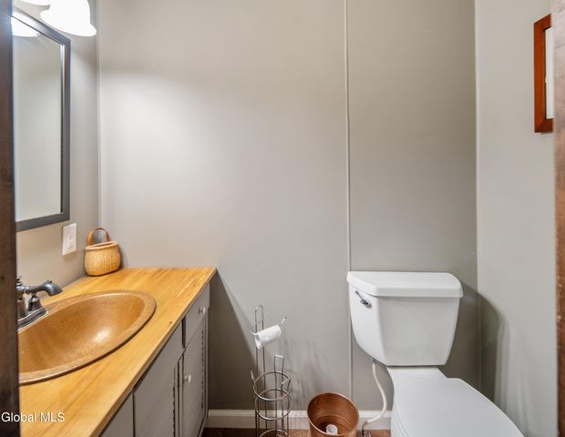 182 Ballston Avenue, Saratoga Springs, NY 12866