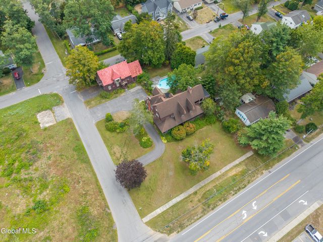 182 Ballston Avenue, Saratoga Springs, NY 12866