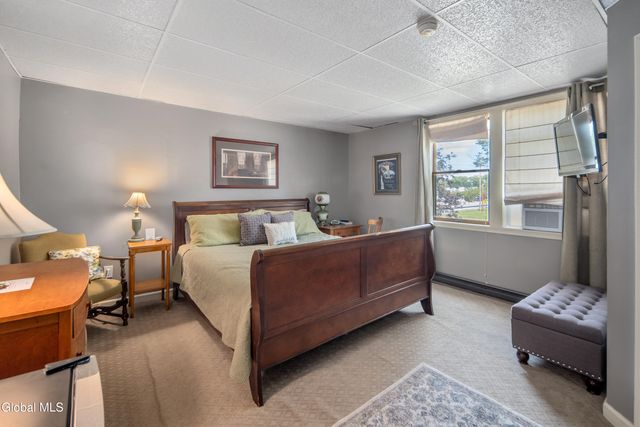 182 Ballston Avenue, Saratoga Springs, NY 12866