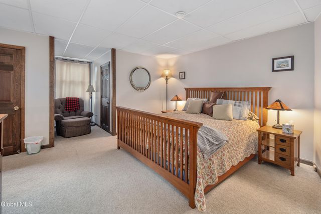 182 Ballston Avenue, Saratoga Springs, NY 12866