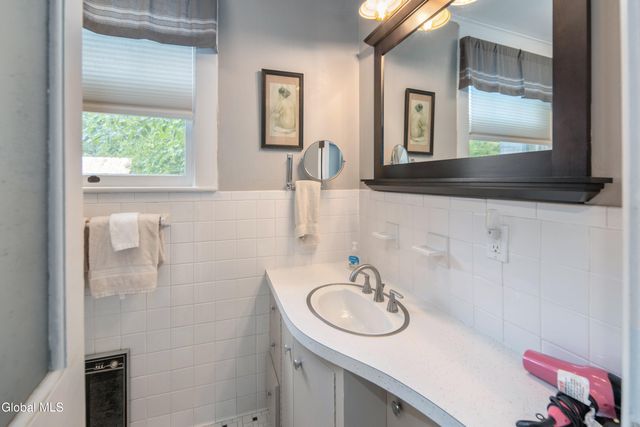 182 Ballston Avenue, Saratoga Springs, NY 12866