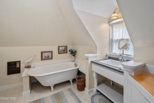 182 Ballston Avenue, Saratoga Springs, NY 12866