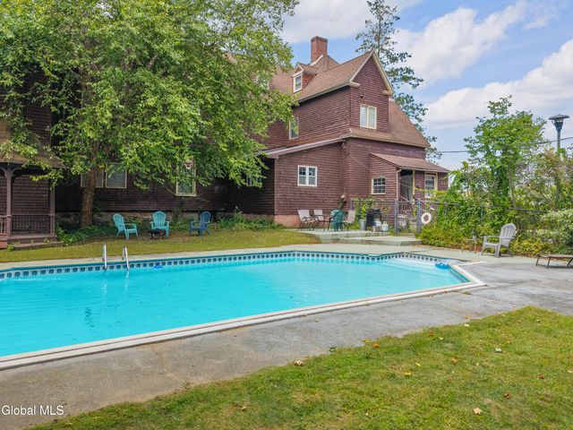182 Ballston Avenue, Saratoga Springs, NY 12866