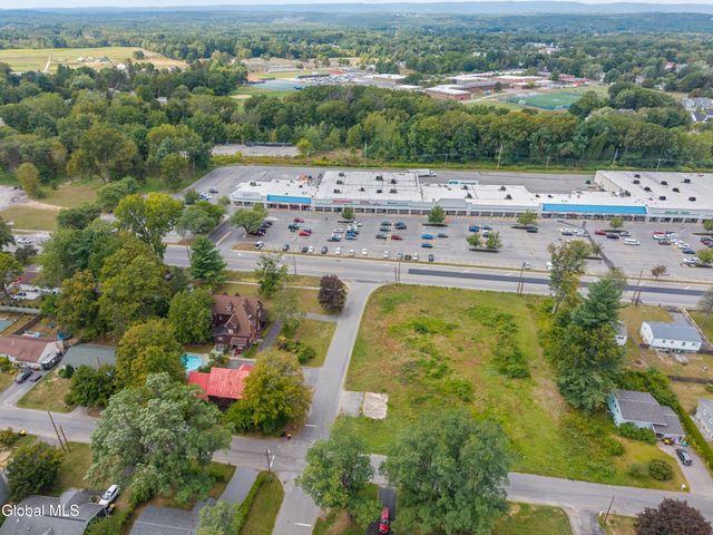 182 Ballston Avenue, Saratoga Springs, NY 12866