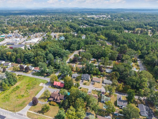 182 Ballston Avenue, Saratoga Springs, NY 12866