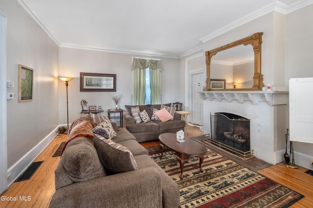 182 Ballston Avenue, Saratoga Springs, NY 12866