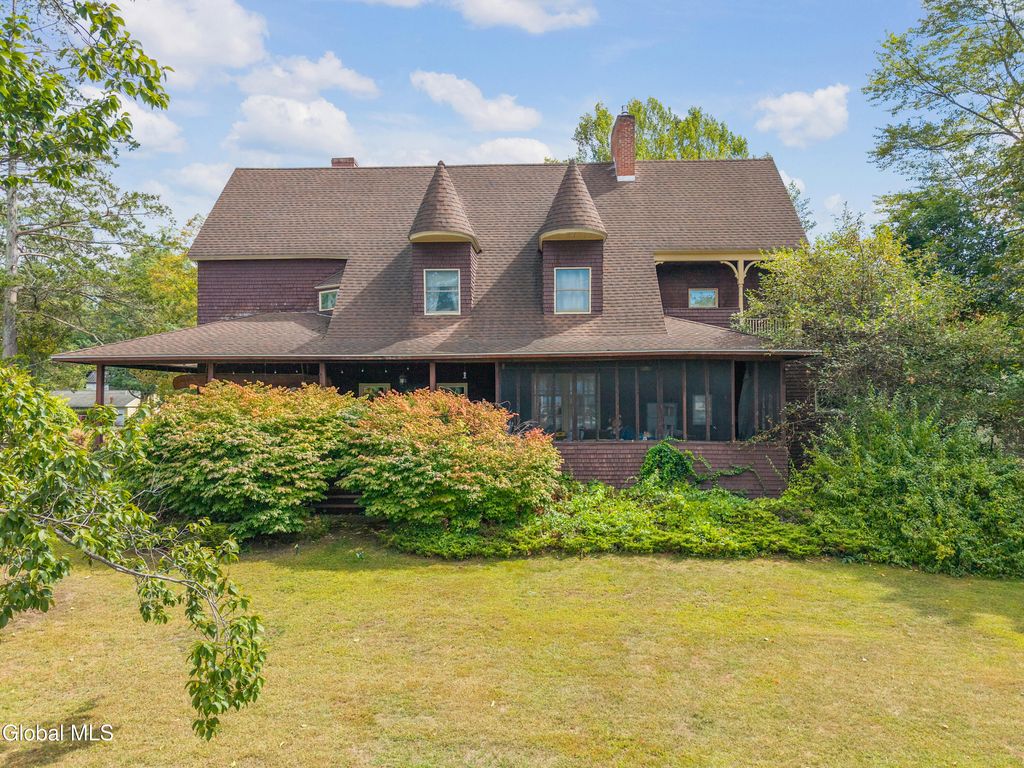 182 Ballston Avenue, Saratoga Springs, NY 12866