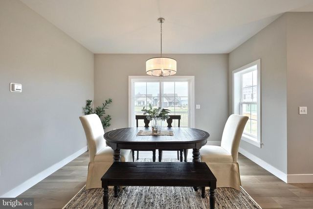 524 WINDING CREEK BLVD, Annville, PA 17003