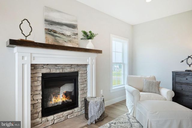 524 WINDING CREEK BLVD, Annville, PA 17003