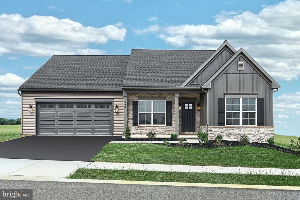 524 WINDING CREEK BLVD, Annville, PA 17003