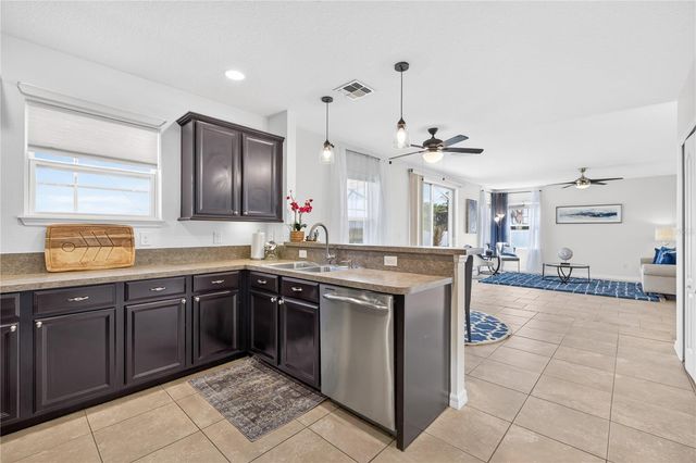 713 BLACK EAGLE DRIVE, Groveland, FL 34736