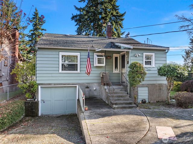 410 S Charleston Avenue, Bremerton, WA 98312