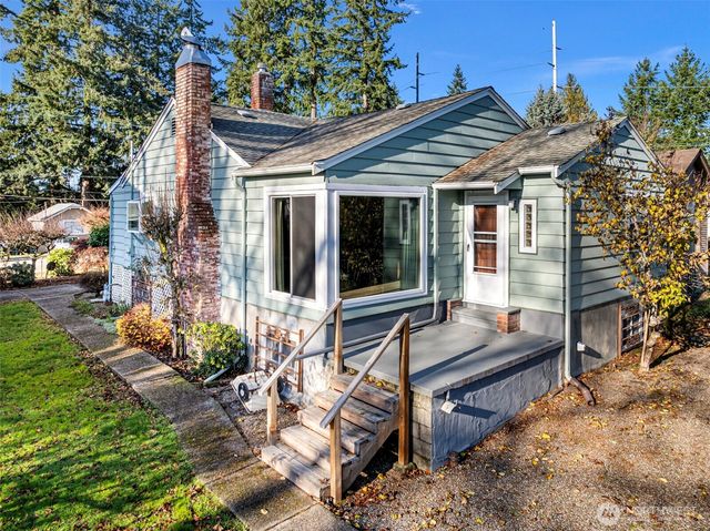 410 S Charleston Avenue, Bremerton, WA 98312