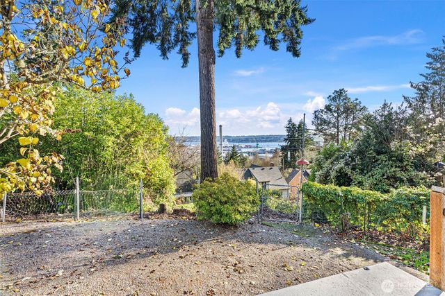 410 S Charleston Avenue, Bremerton, WA 98312