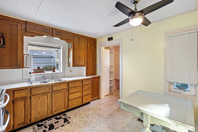 410 S Charleston Avenue, Bremerton, WA 98312