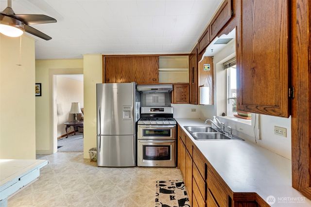 410 S Charleston Avenue, Bremerton, WA 98312