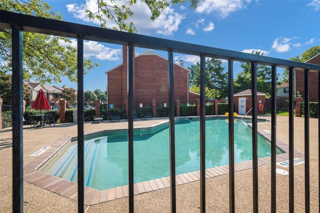 232 Samuel Boulevard 6, Coppell, TX 75019