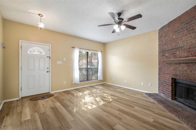 232 Samuel Boulevard 6, Coppell, TX 75019