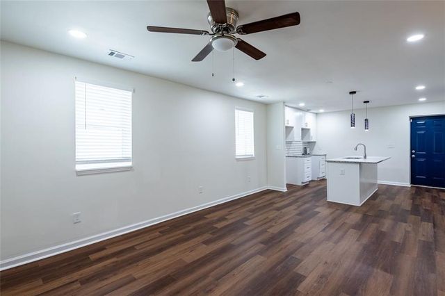 452 PAINES NW Avenue, Atlanta, GA 30318