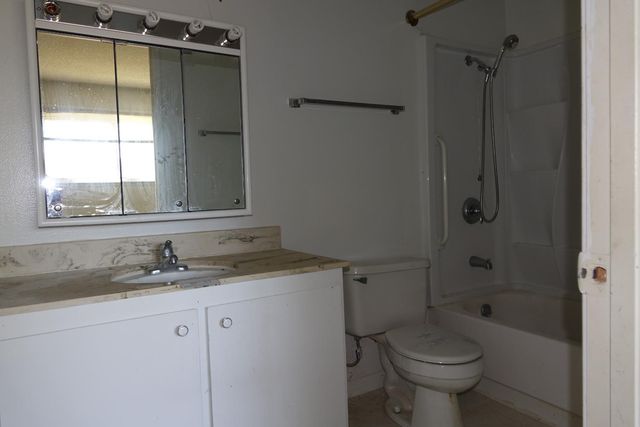 9325 Henley Way, Sacramento, CA 95826