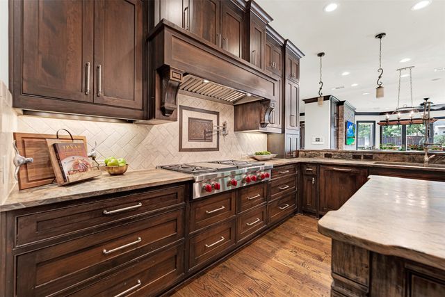 5705 Seville Court, Plano, TX 75093