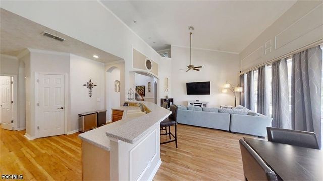 138 Burnt Pine DR, Naples, FL 34119