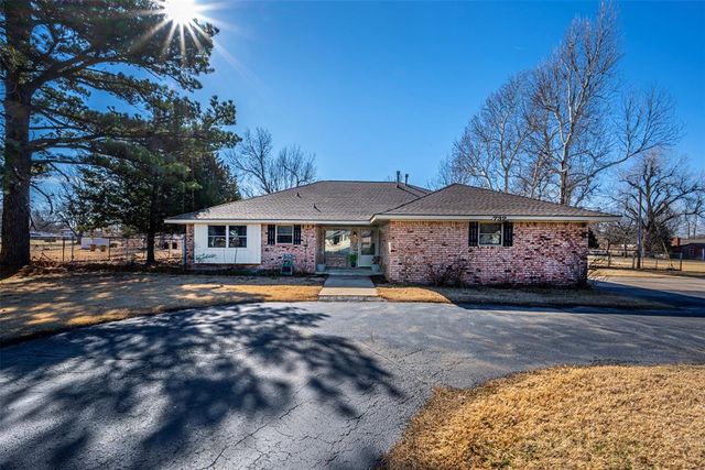 732 E Suera Terrace, Mustang, OK 73064