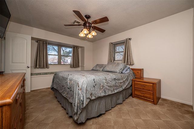 732 E Suera Terrace, Mustang, OK 73064