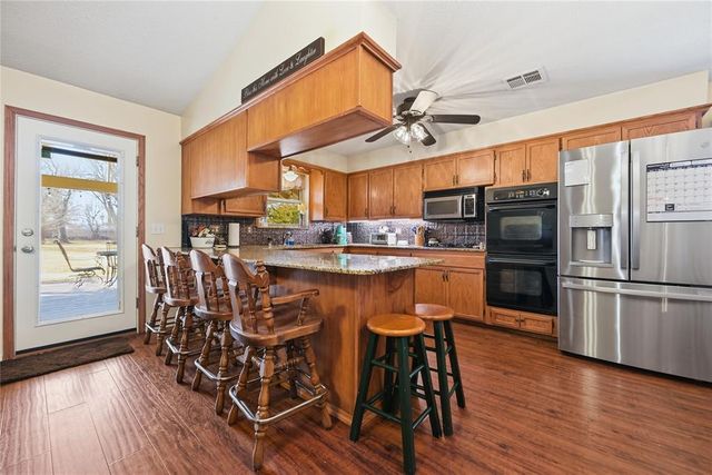 732 E Suera Terrace, Mustang, OK 73064