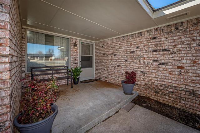 732 E Suera Terrace, Mustang, OK 73064