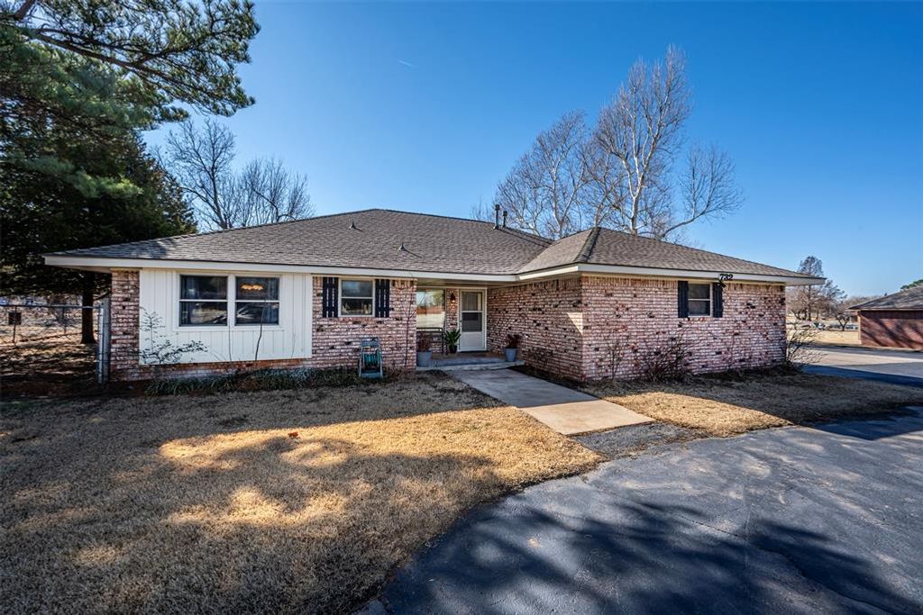 732 E Suera Terrace, Mustang, OK 73064